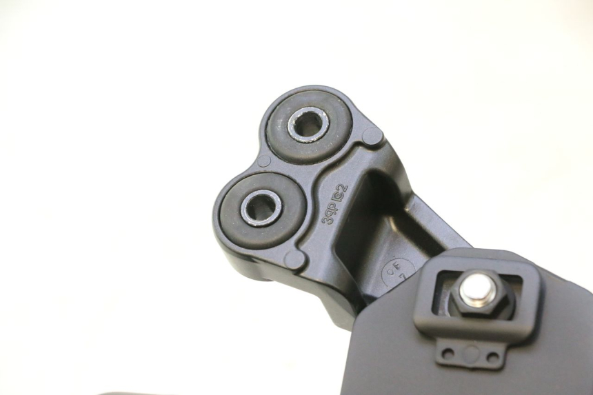 photo de POT ECHAPPEMENT YAMAHA FZ8 800 (2010 - 2016) - Zoom composants