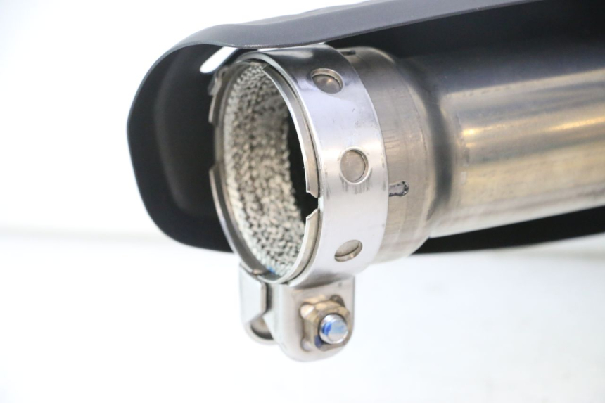 photo de POT ECHAPPEMENT YAMAHA FZ8 800 (2010 - 2016) - État de surface