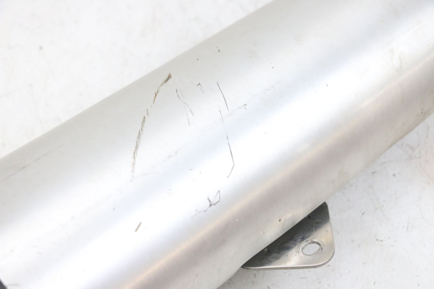 photo de POT ECHAPPEMENT GAUCHE SUZUKI DL V STROM 1000 (2002 - 2007) - Zoom état d’usage