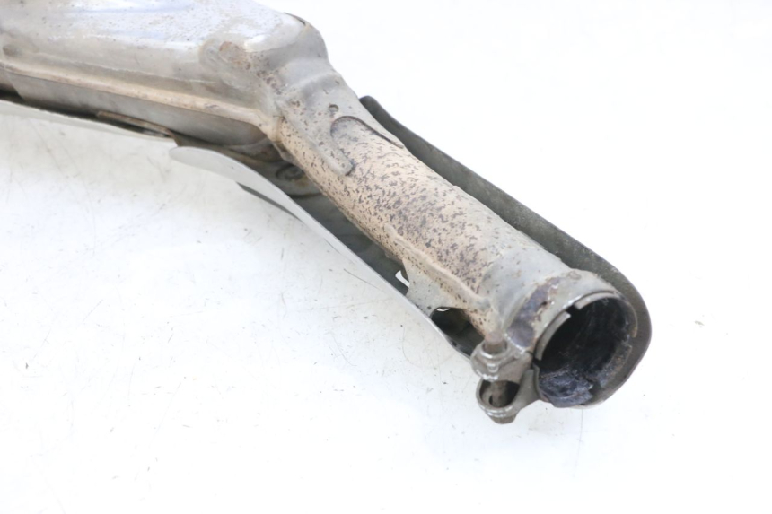 photo de POT ECHAPPEMENT GAUCHE SUZUKI DL V STROM 1000 (2002 - 2007) - Points de fixation