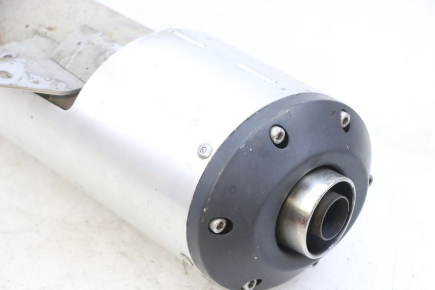 photo de POT ECHAPPEMENT GAUCHE SUZUKI DL V STROM 1000 (2002 - 2007) - Marquages et références