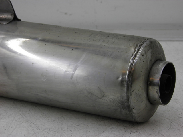 photo de POT ECHAPPEMENT GAUCHE YAMAHA TDM 900 (2004 - 2006)