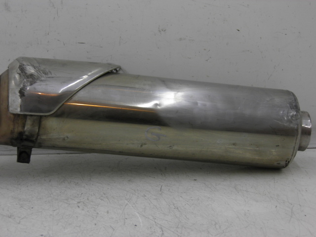 photo de POT ECHAPPEMENT GAUCHE YAMAHA TDM 900 (2004 - 2006)