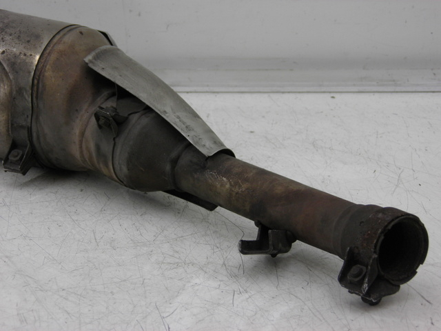 photo de POT ECHAPPEMENT GAUCHE YAMAHA TDM 900 (2004 - 2006)