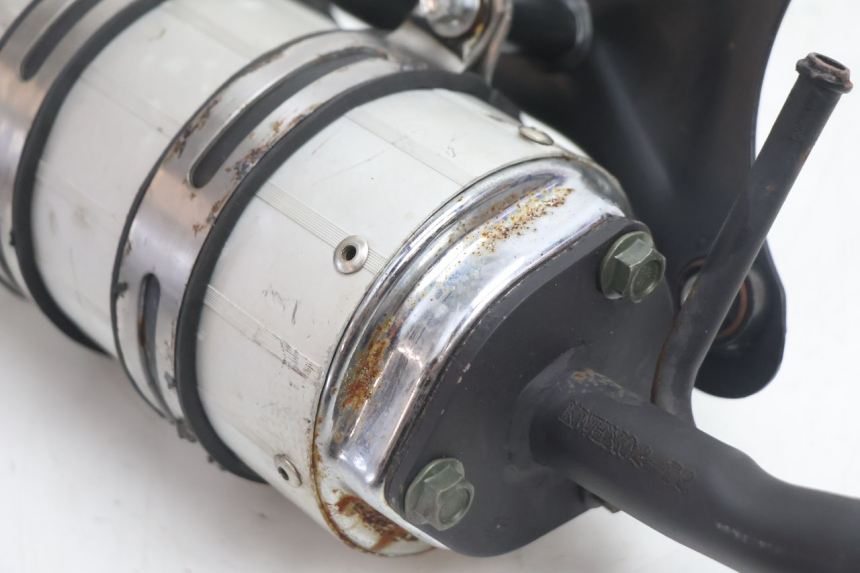 photo de POT ECHAPPEMENT KEEWAY HURRICANE 50 (2006 - 2019) - Points de fixation