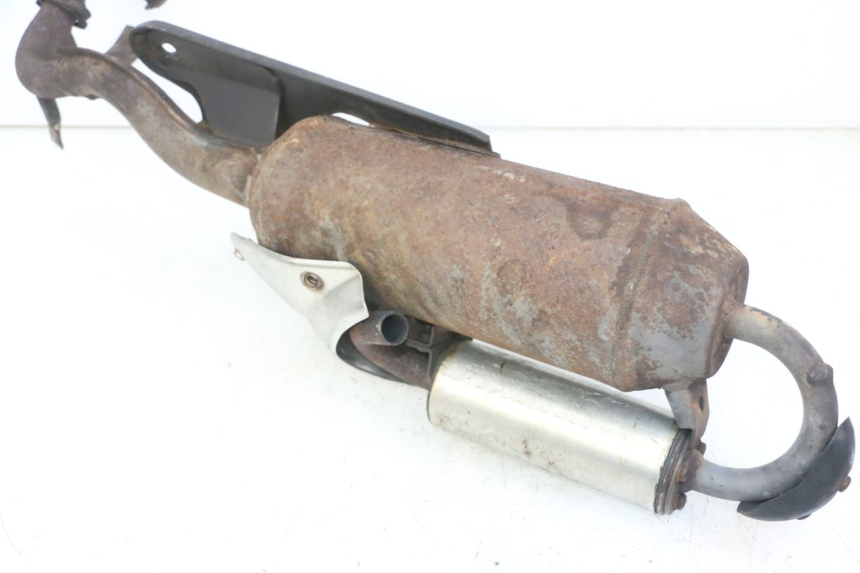 photo de POT ECHAPPEMENT PEUGEOT JET FORCE CARBU 50 (2003 - 2016)