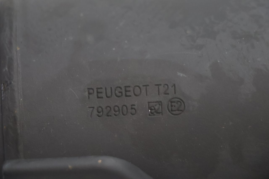 photo de POT ECHAPPEMENT PEUGEOT KISBEE 2T 50 (2018 - 2022) - Autre angle de vue