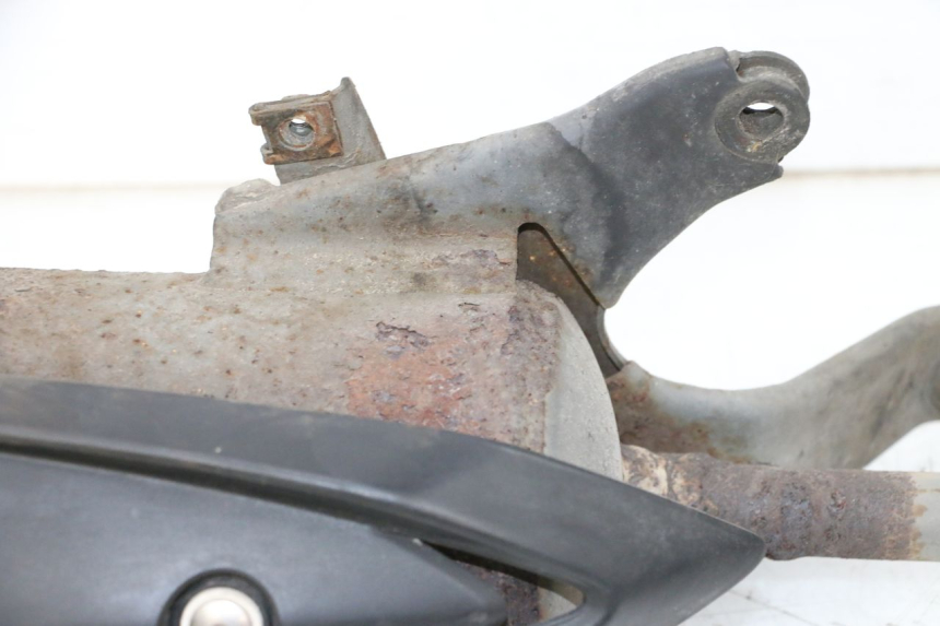 photo de POT ECHAPPEMENT PEUGEOT KISBEE 4T 50 (2010 - 2017) - Angle alternatif