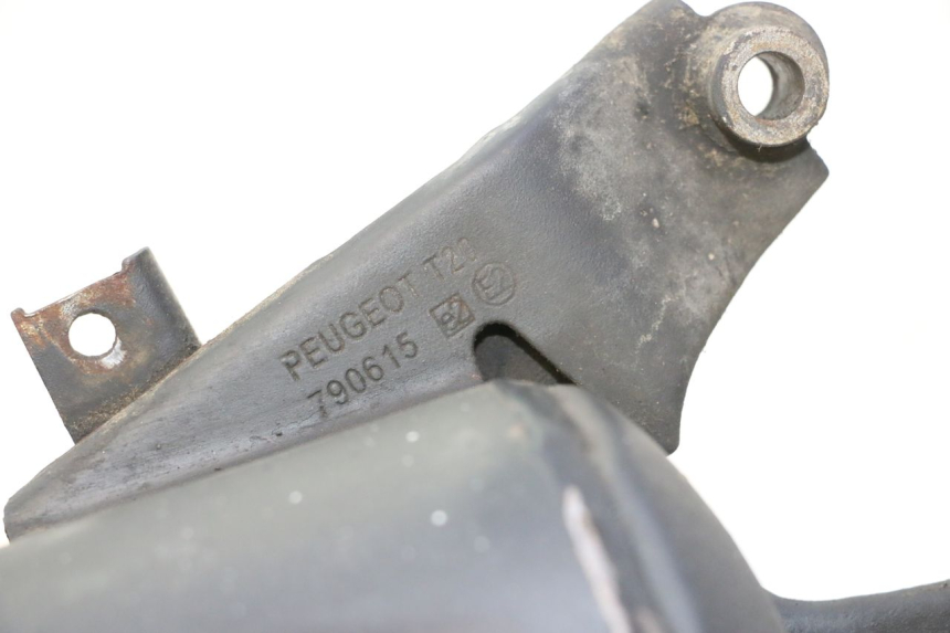 photo de POT ECHAPPEMENT PEUGEOT KISBEE 4T 50 (2018 - 2022) - Détail de la pièce