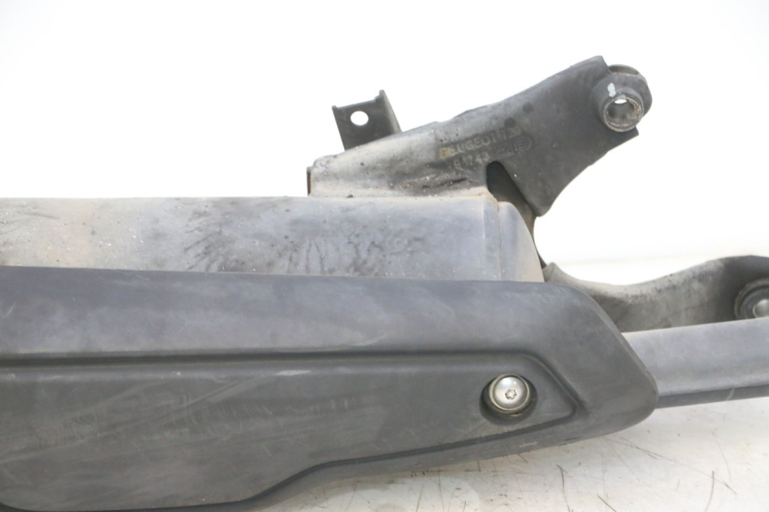 photo de POT ECHAPPEMENT PEUGEOT KISBEE 4T 50 (2023 - 2026) - Focus structure