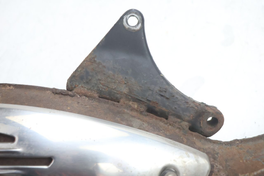 photo de POT ECHAPPEMENT PIAGGIO LIBERTY 125 (1998 - 2008) - Points de fixation