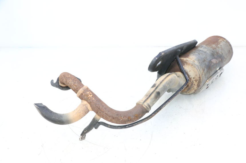 photo de POT ECHAPPEMENT PEUGEOT LUDIX ONE 50 (2004 - 2006) - Gros plan technique