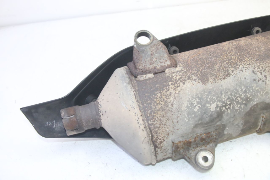 photo de POT ECHAPPEMENT PIAGGIO MP3 HPE 350 (2018 - 2020) - Points de fixation