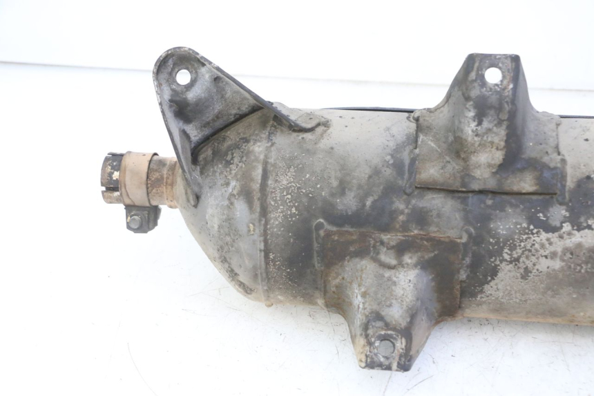 photo de POT ECHAPPEMENT PIAGGIO MP3 LT 300 (2010 - 2016) - Points de fixation