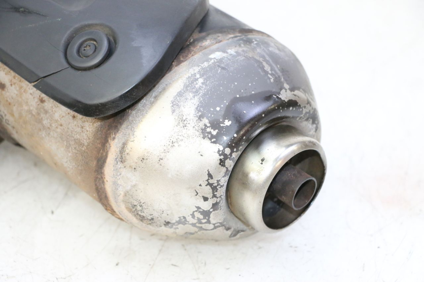 photo de POT ECHAPPEMENT PIAGGIO MP3 LT 300 (2010 - 2016) - Vue rapprochée