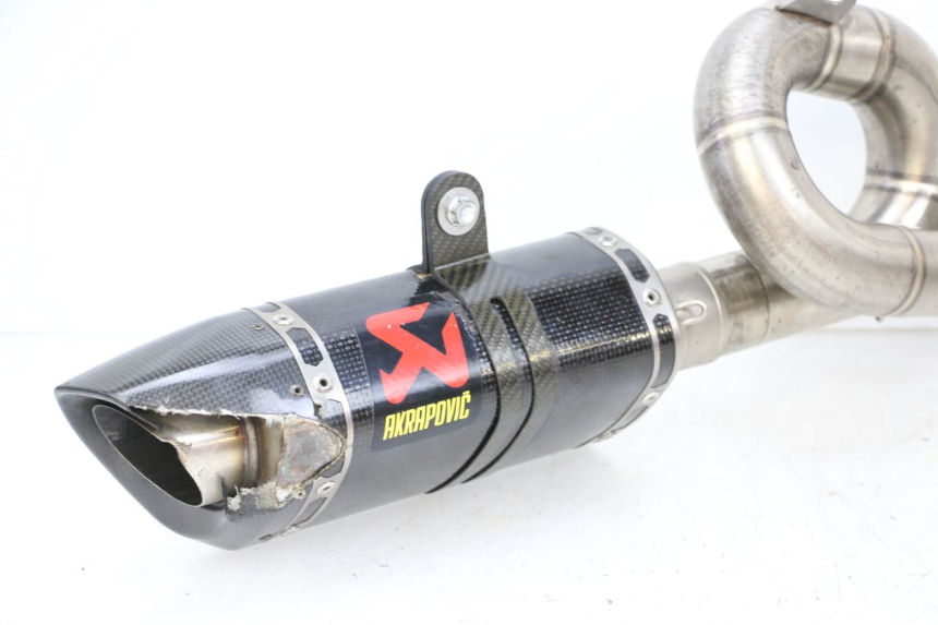 photo de POT ECHAPPEMENT YAMAHA MT-07 MT07 ABS 700 (2018 - 2020) - Gros plan technique