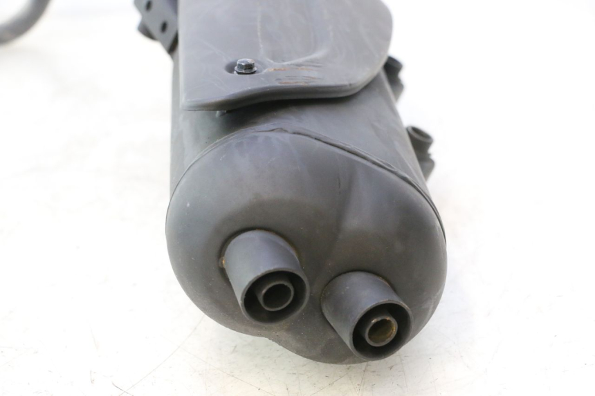 photo de POT ECHAPPEMENT JM MOTORS R-MAX TECH 50 (2024 - 2026) - Détails caractéristiques