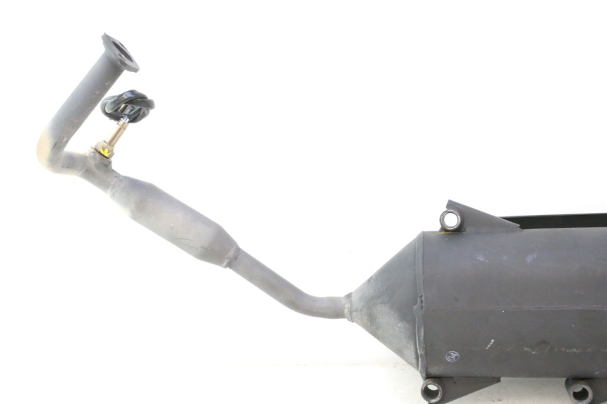 photo de POT ECHAPPEMENT JM MOTORS R-MAX TECH 50 (2024 - 2026) - Gros plan technique