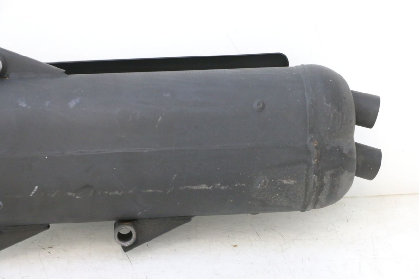 photo de POT ECHAPPEMENT JM MOTORS R-MAX TECH 50 (2024 - 2026) - Points de fixation