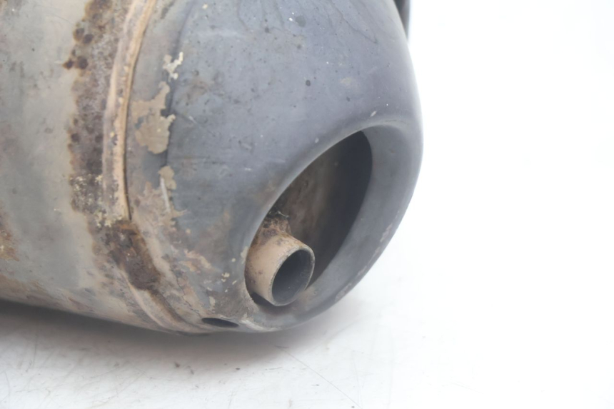 photo de POT ECHAPPEMENT HONDA SCV LEAD 100 (2003 - 2007) - Vue rapprochée