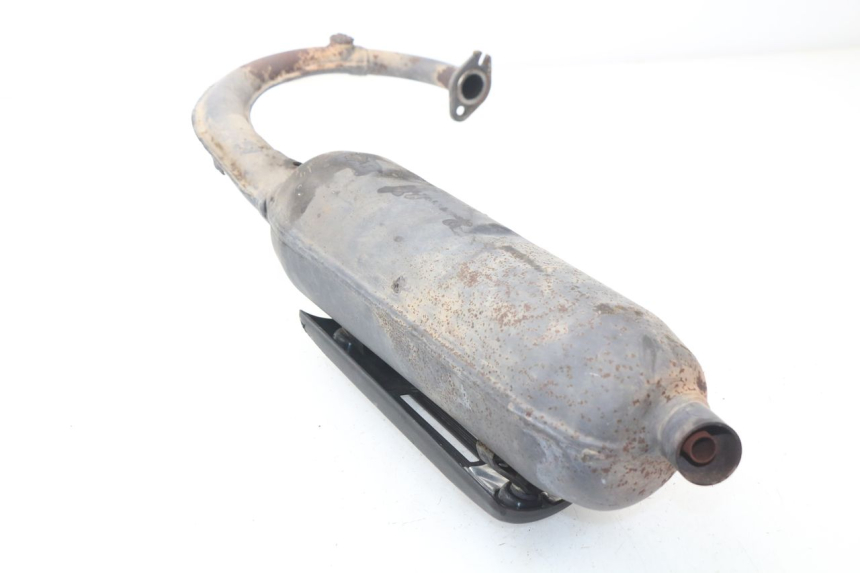 photo de POT ECHAPPEMENT YAMAHA SLIDER 50 (2004 - 2016) - Gros plan technique