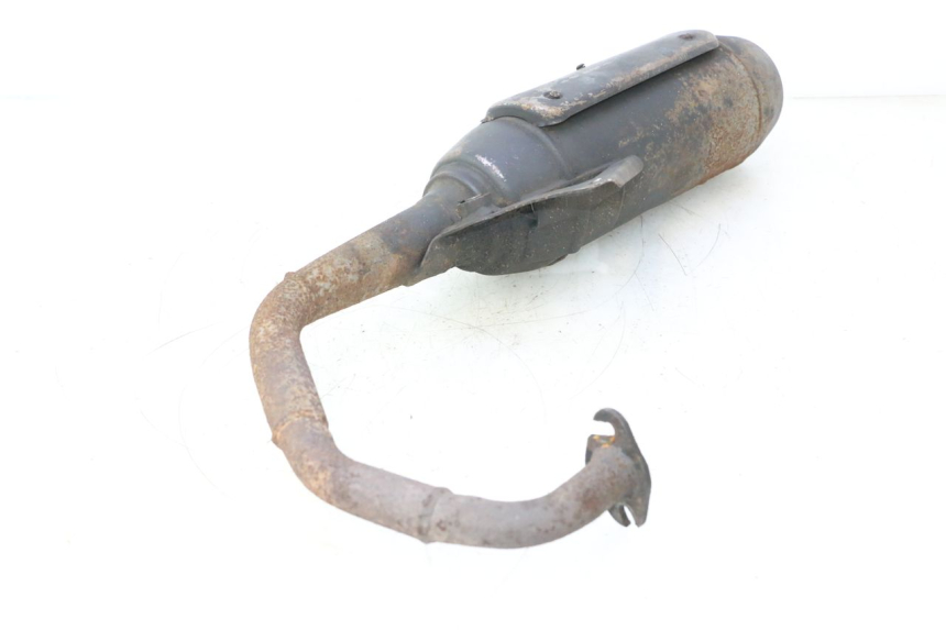photo de POT ECHAPPEMENT YAMAHA SLIDER 50 (1999 - 2004) - Vue rapprochée
