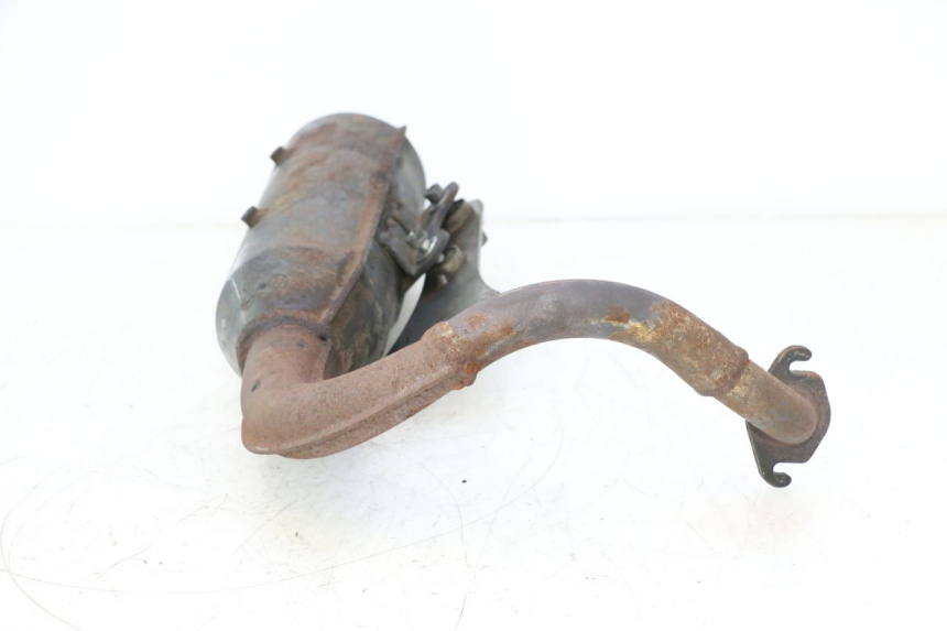 photo de POT ECHAPPEMENT PEUGEOT SPEEDFIGHT LC 50 (1996 - 2002) - Vue rapprochée
