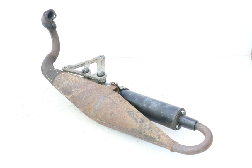 photo de POT ECHAPPEMENT PEUGEOT STREETZONE NAKED 2T 50 (2014 - 2018) - Vue rapprochée
