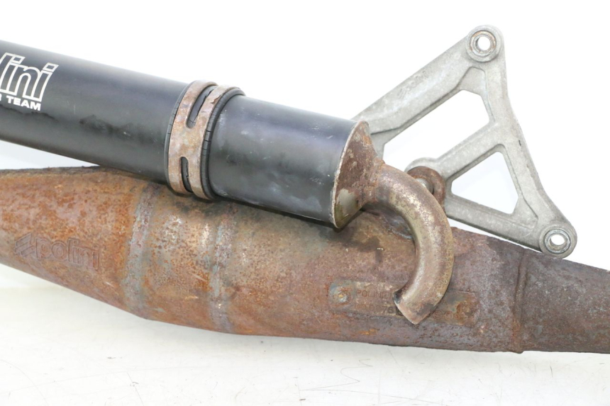 photo de POT ECHAPPEMENT PEUGEOT STREETZONE NAKED 2T 50 (2014 - 2018) - Autre angle de vue