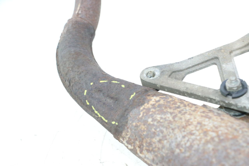 photo de POT ECHAPPEMENT PEUGEOT STREETZONE NAKED 2T 50 (2014 - 2018) - Gros plan technique