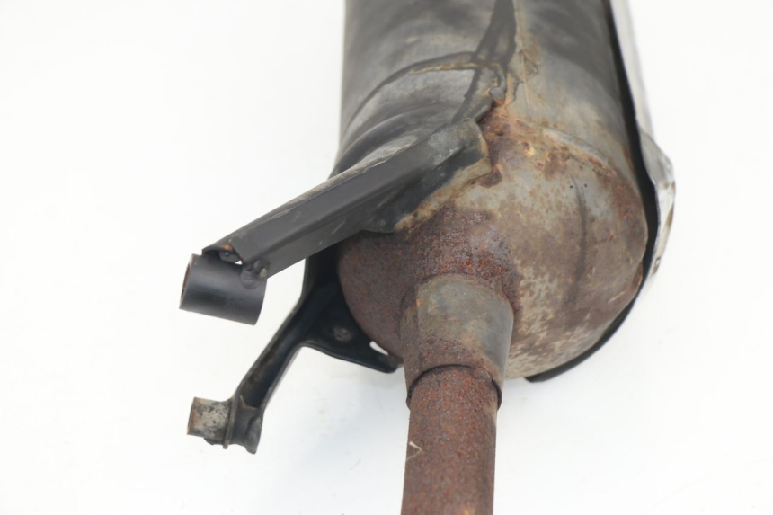 photo de POT ECHAPPEMENT PEUGEOT SUM UP 125 (2008 - 2013) - Autre angle de vue