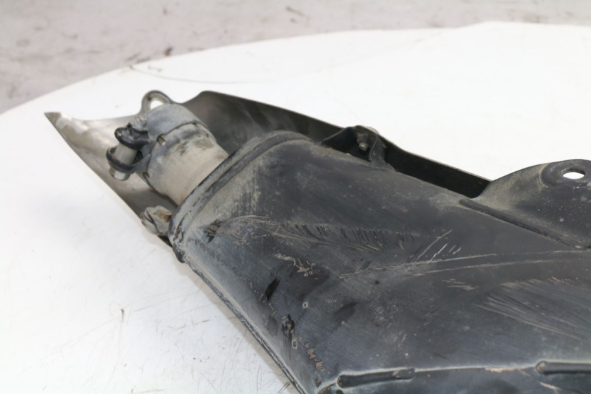 photo de POT ECHAPPEMENT SUZUKI SFV GLADIUS 650 (2009 - 2015) - Gros plan technique