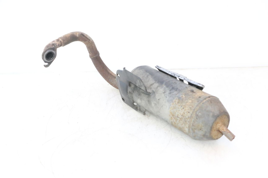 photo de POT ECHAPPEMENT PEUGEOT TREKKER 50 (1995 - 2004) - Vue rapprochée