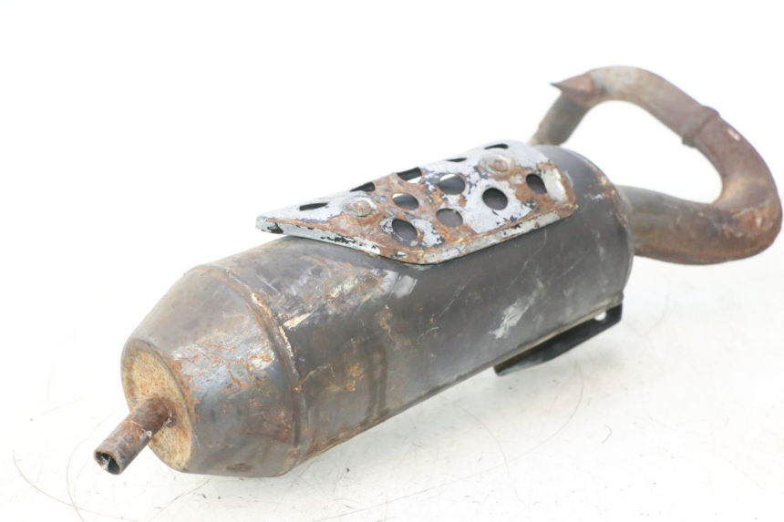 photo de POT ECHAPPEMENT PEUGEOT TREKKER 50 (1995 - 2004) - Points de fixation