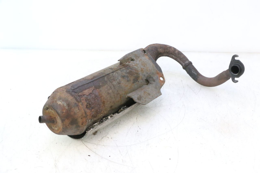 photo de POT ECHAPPEMENT PEUGEOT TREKKER 50 (1995 - 2004) - Autre angle de vue