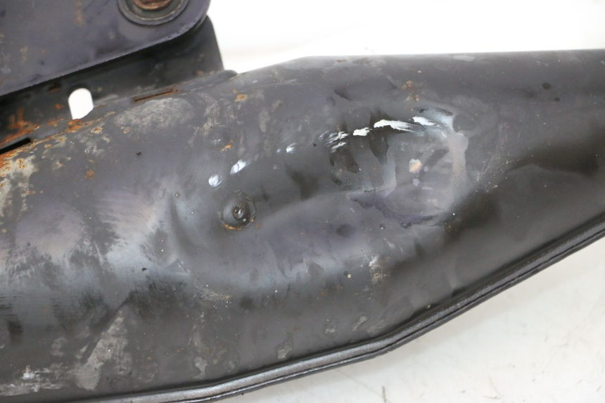 photo de POT ECHAPPEMENT PIAGGIO TYPHOON 50 (2000 - 2009) - Vue rapprochée