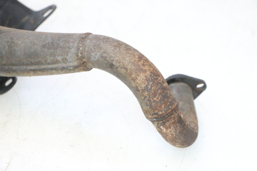 photo de POT ECHAPPEMENT PIAGGIO TYPHOON 50 (2000 - 2009) - Points de fixation