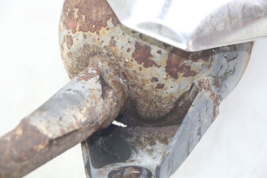 photo de POT ECHAPPEMENT SUZUKI UH BURGMAN 125 (2002 - 2006) - Détail de la pièce