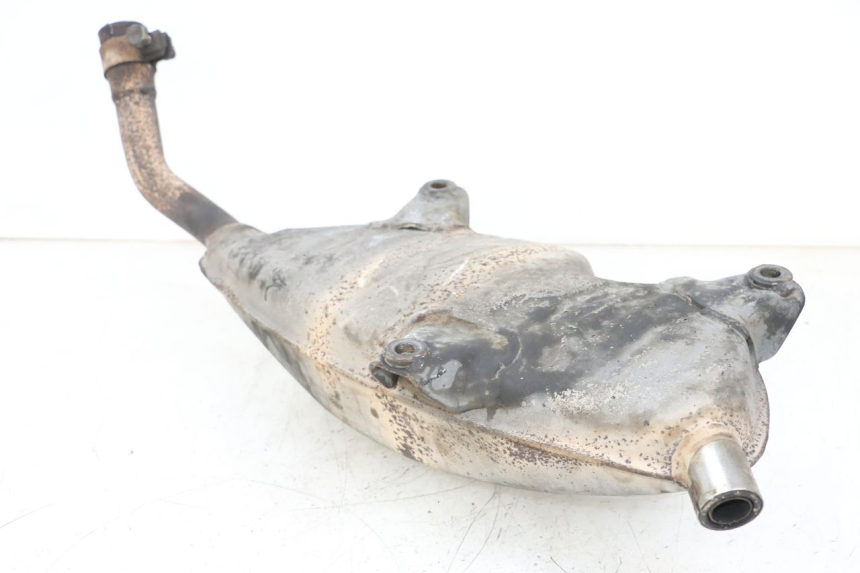 photo de POT ECHAPPEMENT PIAGGIO VESPA GTS SUPER IE 125 (2009 - 2016) - Gros plan technique