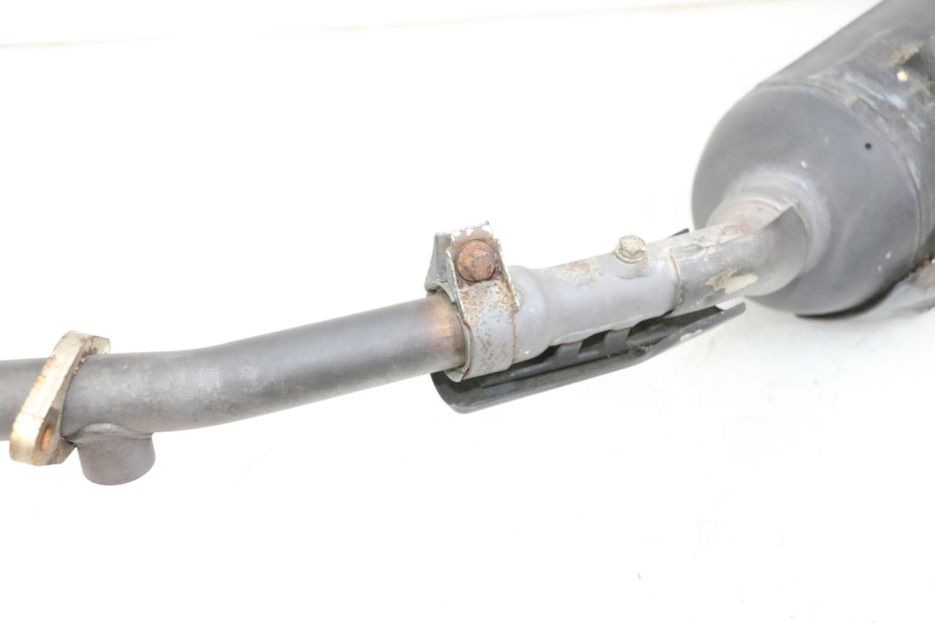 photo de POT ECHAPPEMENT YAMAHA XMAX X-MAX 125 (2006 - 2009) - Points de fixation