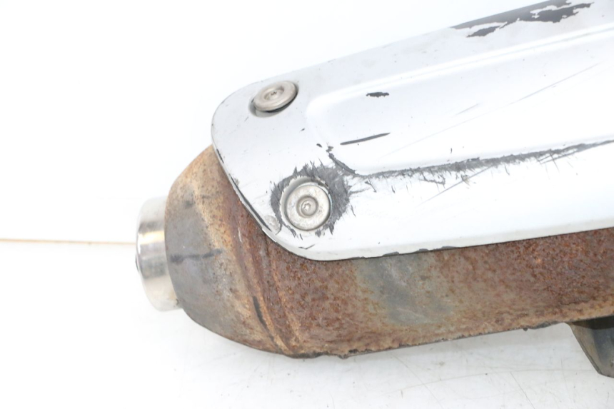 photo de POT ECHAPPEMENT PIAGGIO X8 125 (2004 - 2007) - Détails caractéristiques