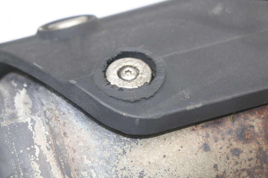 photo de POT ECHAPPEMENT PIAGGIO XEVO - X EVO 125 (2007 - 2016) - Gros plan technique