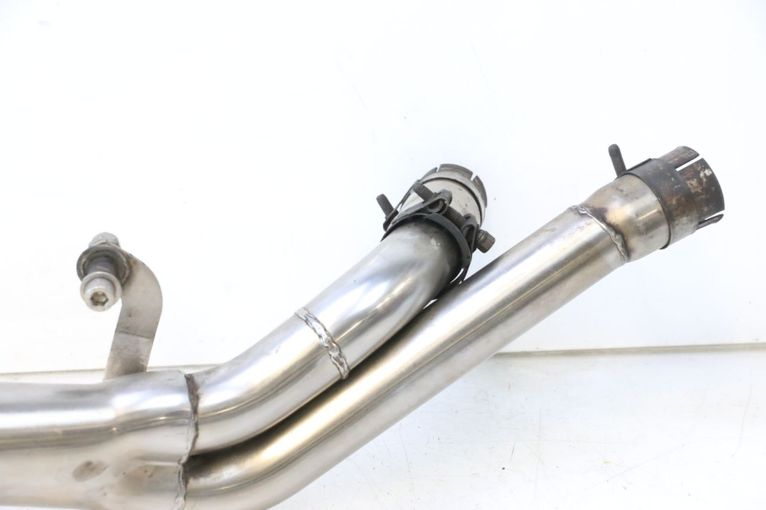 photo de POT ECHAPPEMENT YAMAHA XJR 1300 (1998 - 2002) - Gros plan technique