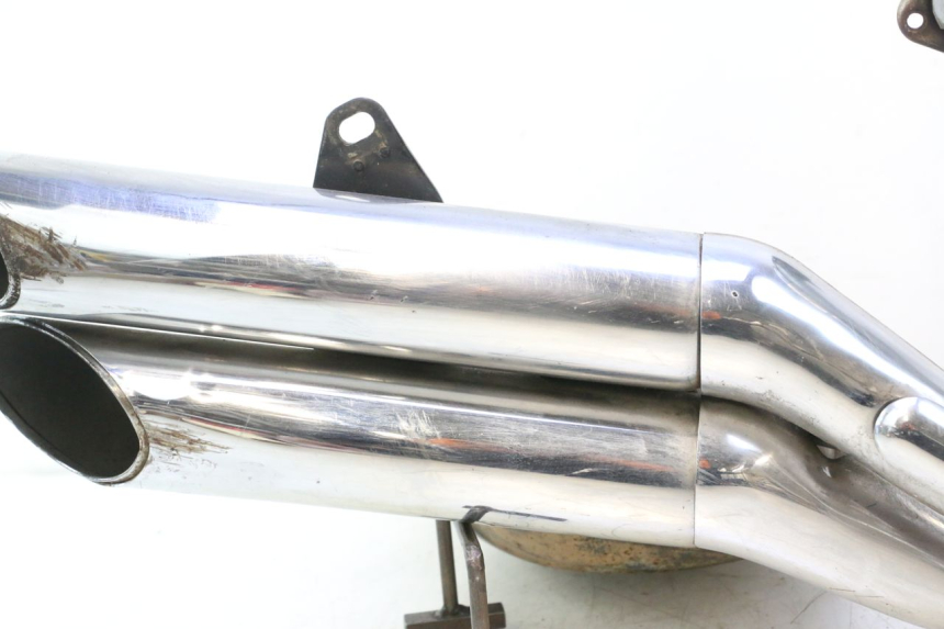 photo de POT ECHAPPEMENT YAMAHA XV VIRAGO 535 (1988 - 2004) - Détails caractéristiques