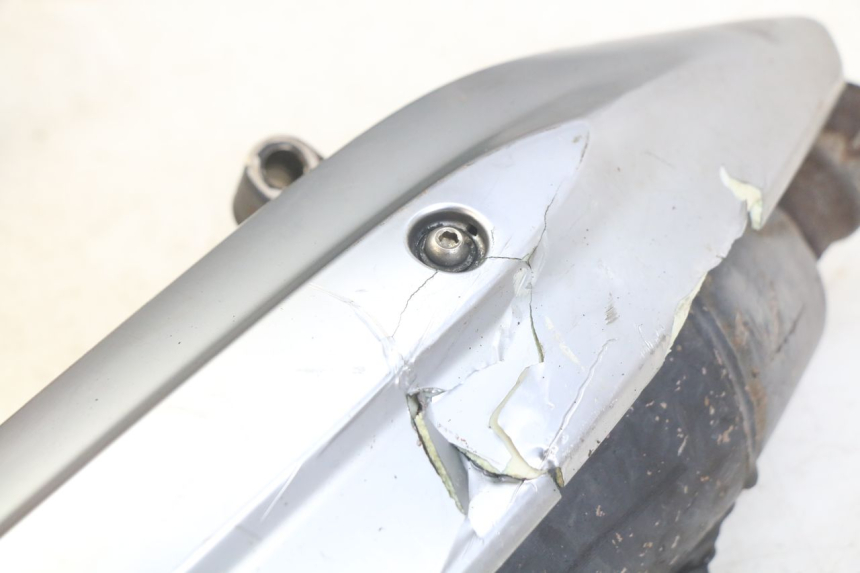 photo de POT ECHAPPEMENT YAMAHA YP MAJESTY 400 (2004 - 2008) - Détail de la pièce