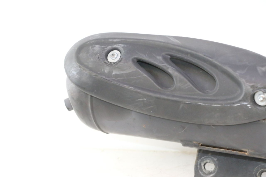 photo de POT ECHAPPEMENT YAMAHA YP MAJESTY 125 (2002 - 2006) - Focus structure