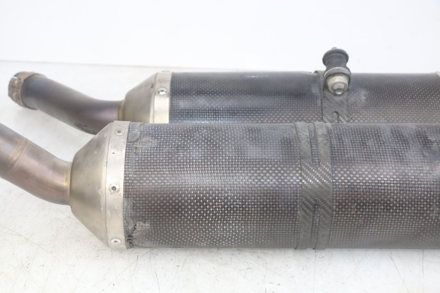 photo de POT ECHAPPEMENT YAMAHA YZF R1 1000 (2007 - 2008)