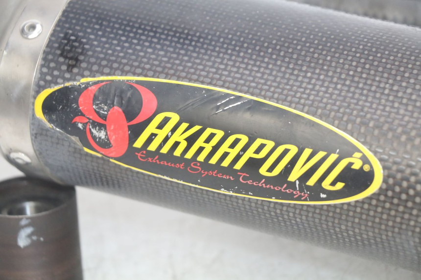 photo de POT ECHAPPEMENT YAMAHA YZF R1 1000 (2007 - 2008)