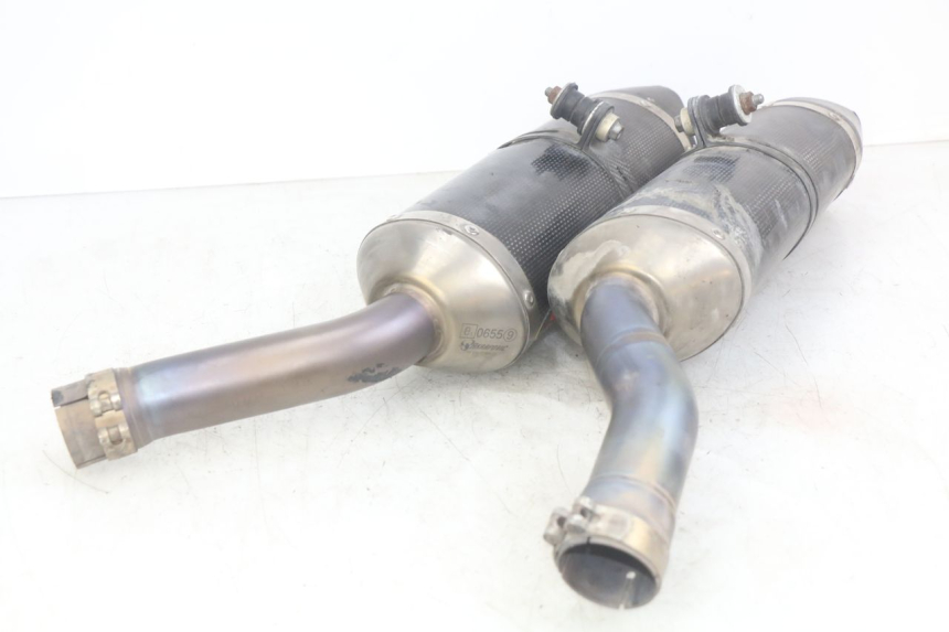 photo de POT ECHAPPEMENT YAMAHA YZF R1 1000 (2007 - 2008)