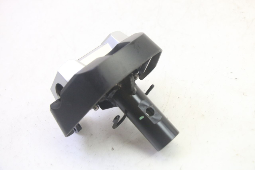 photo de POTENCE SYM CROX 4T 50 (2016 - 2023) - Gros plan technique